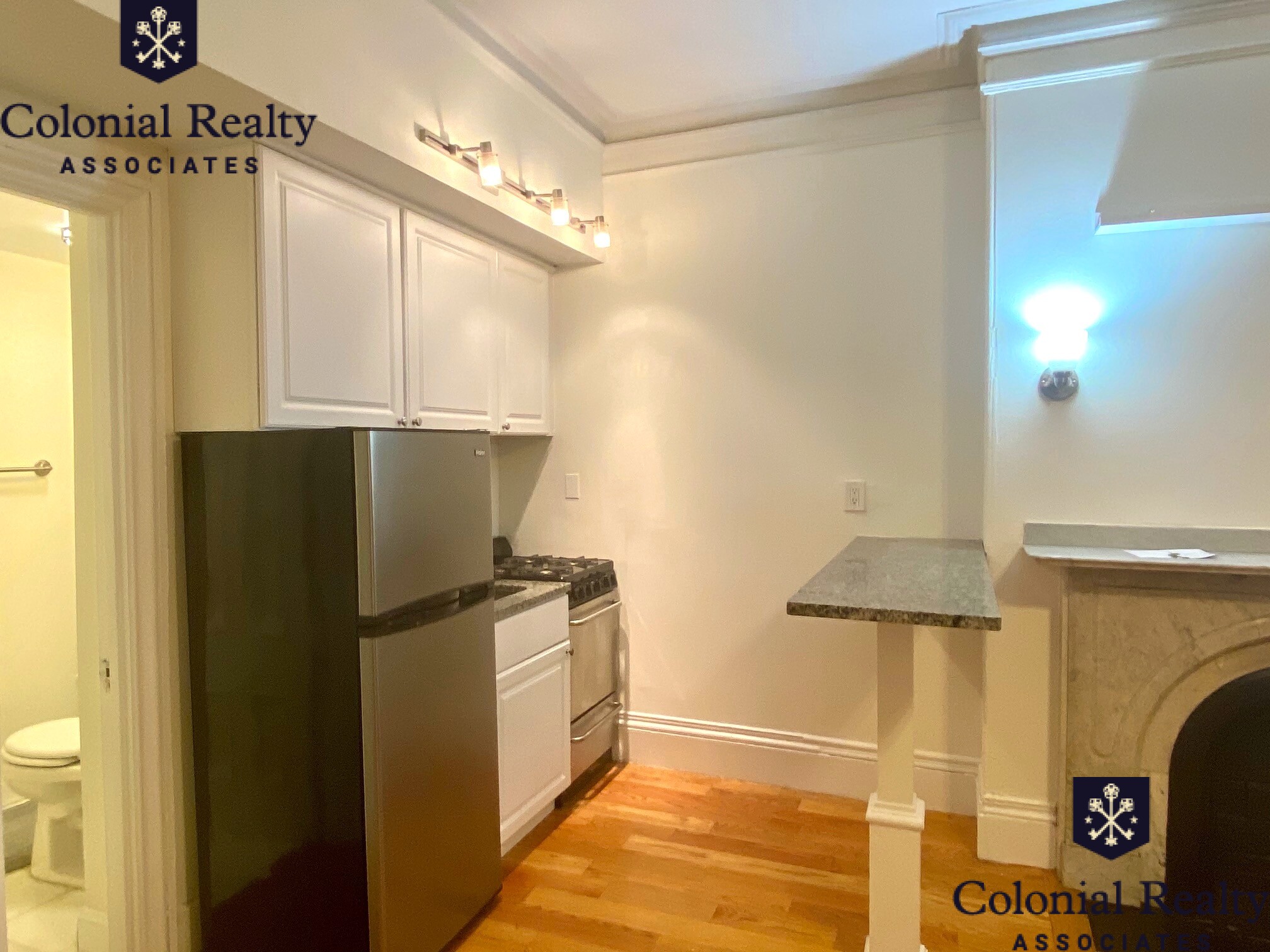 Studio bed, 1 bath apartment for rent at 86 Charles St Unit 8, Beacon Hill — photo 4 of 27