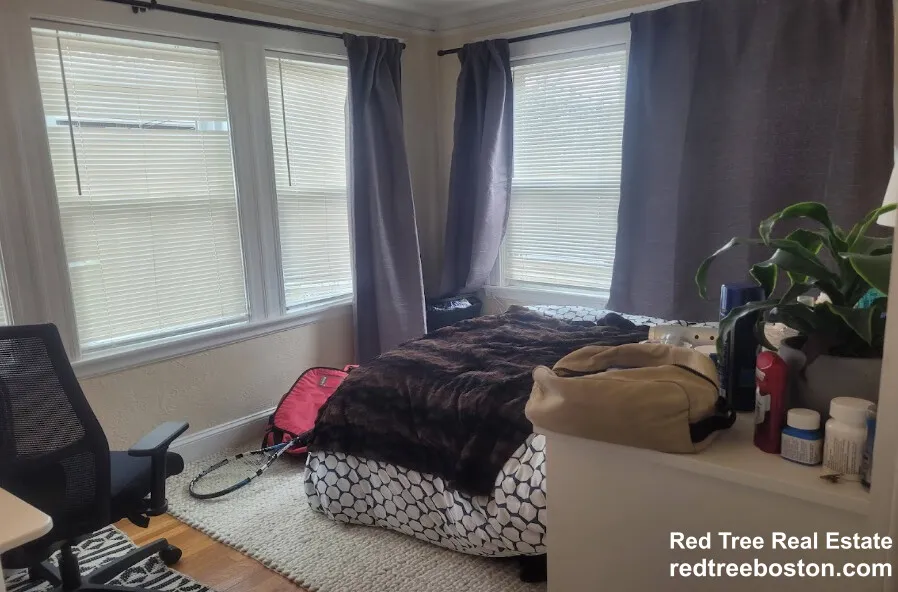 3 bed, 1 bath apartment for rent at 86 Colborne Rd Unit 1, Brighton — photo 6 of 13