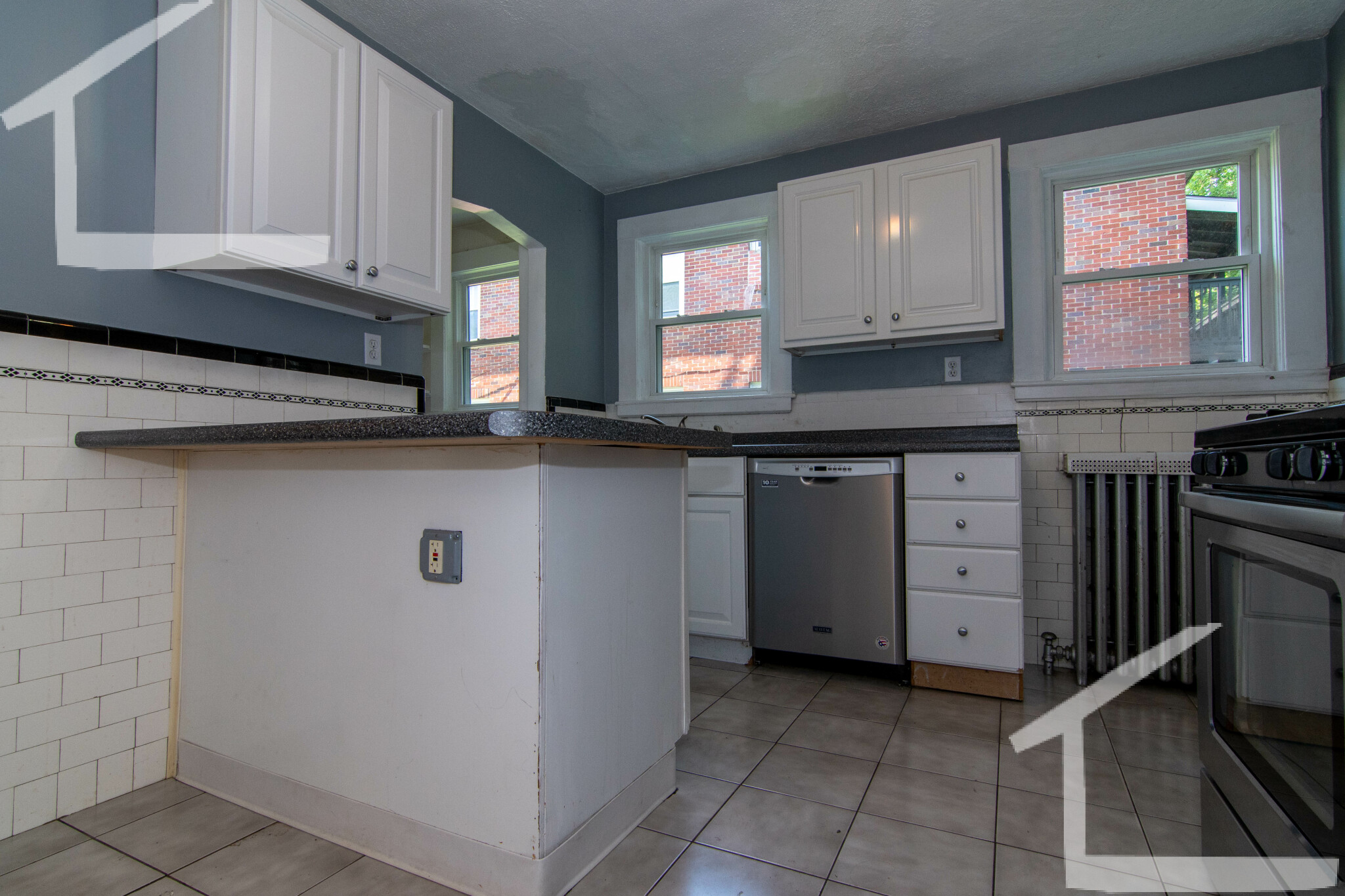 3 bed, 1 bath apartment for rent at 86 Colborne Rd Unit 3, Brighton — photo 21 of 33