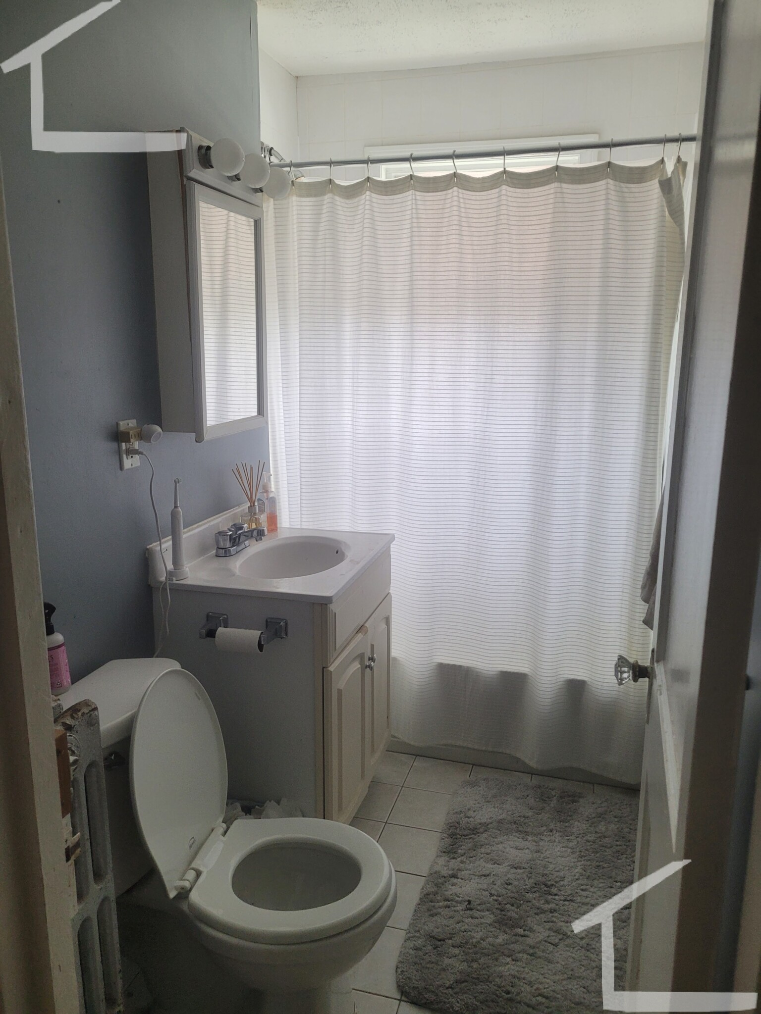 3 bed, 1 bath apartment for rent at 86 Colborne Rd Unit 3, Brighton — photo 8 of 33