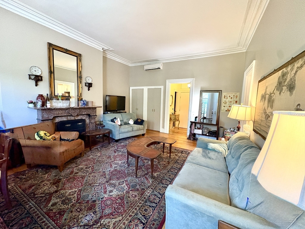 1 bed, 1 bath apartment for rent at 86 Commonwealth Ave Unit 2F, Back Bay — photo 5 of 18