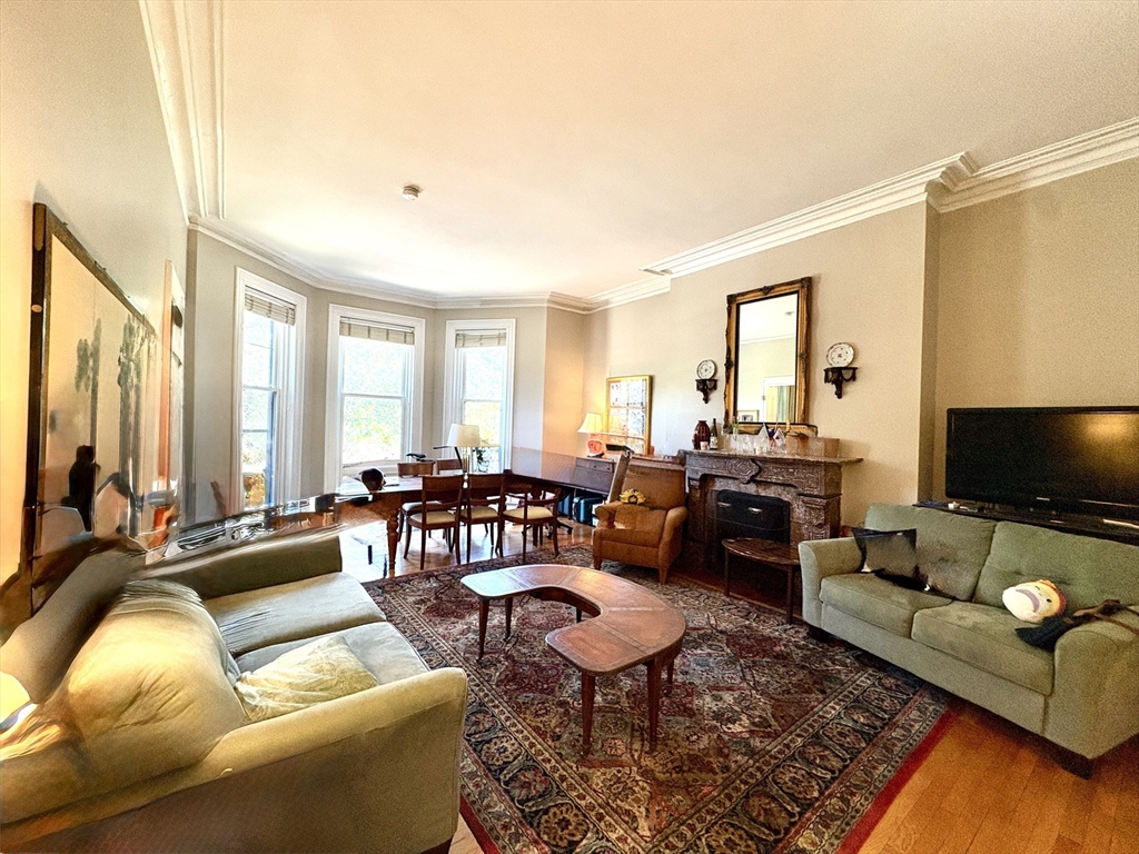 1 bed, 1 bath apartment for rent at 86 Commonwealth Ave Unit 2F, Back Bay — photo 2 of 18