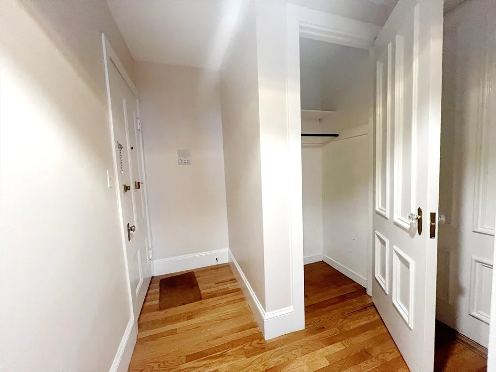 1 bed, 1 bath apartment for rent at 86 Commonwealth Ave Unit 2R, Back Bay — photo 16 of 19