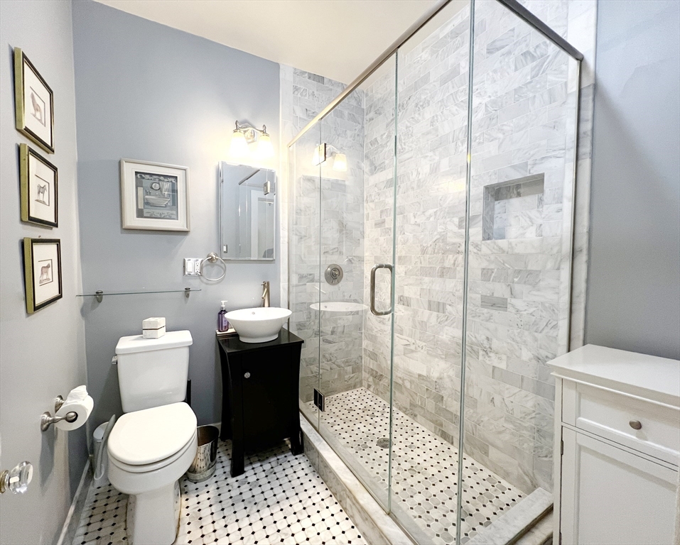 1 bed, 1 bath apartment for rent at 86 Commonwealth Ave Unit GB, Back Bay — photo 8 of 15