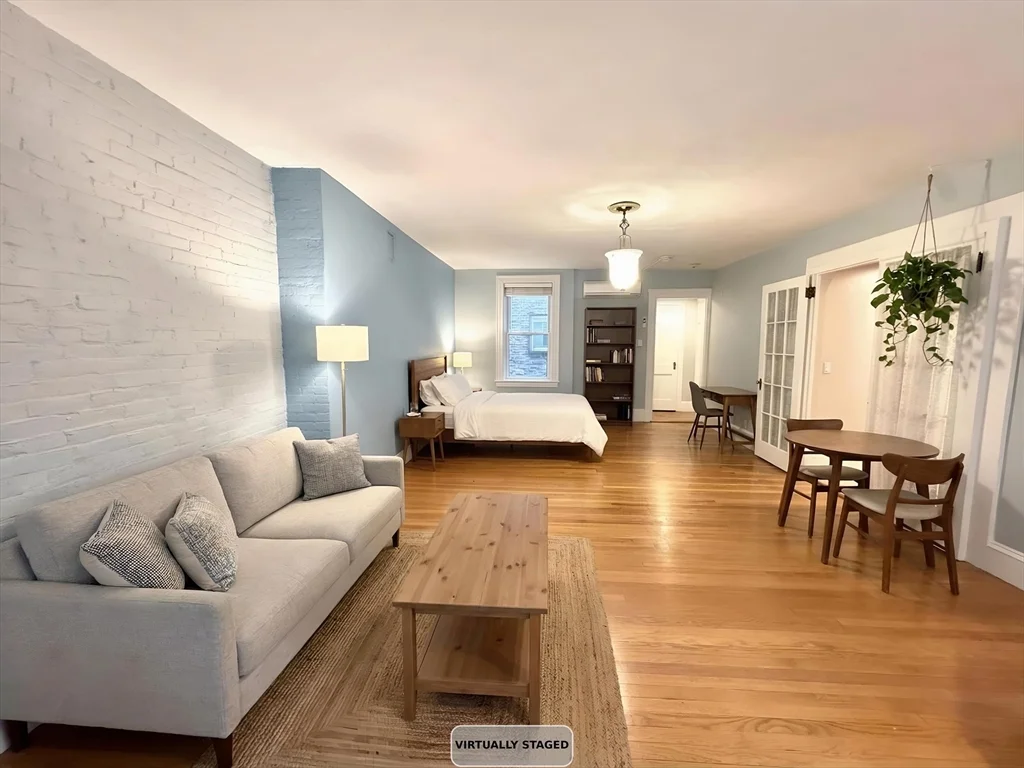 Studio bed, 1 bath apartment for rent at 86 Commonwealth Ave Unit GF, Back Bay — photo 9 of 15