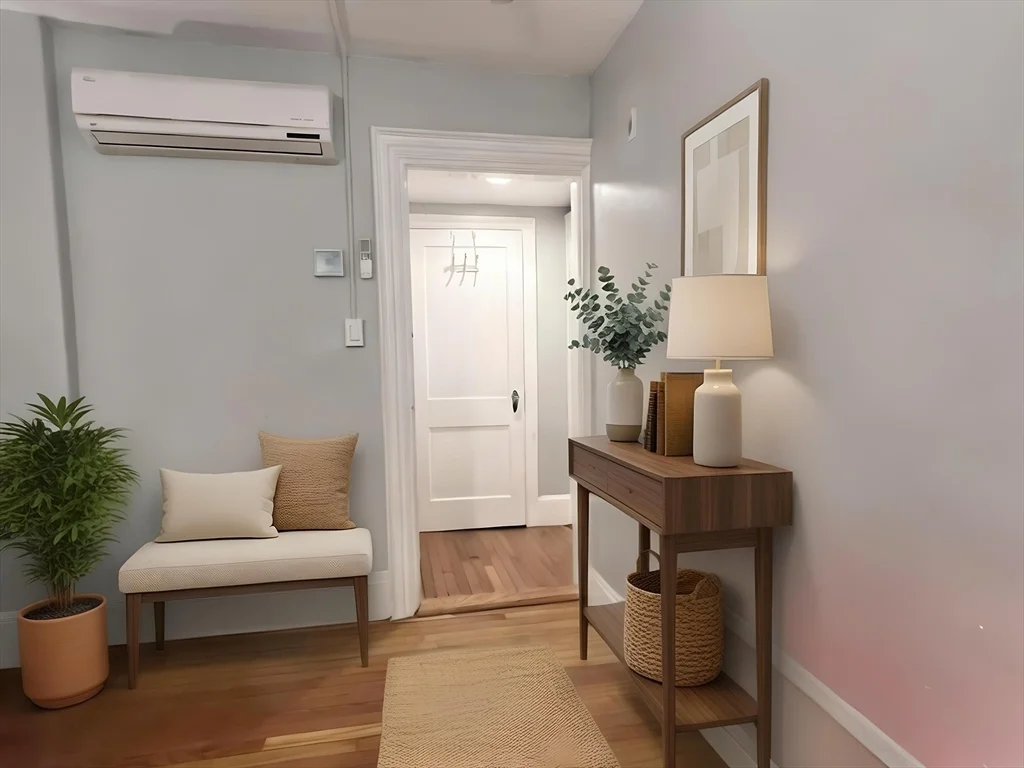 Studio bed, 1 bath apartment for rent at 86 Commonwealth Ave Unit GF, Back Bay — photo 4 of 15