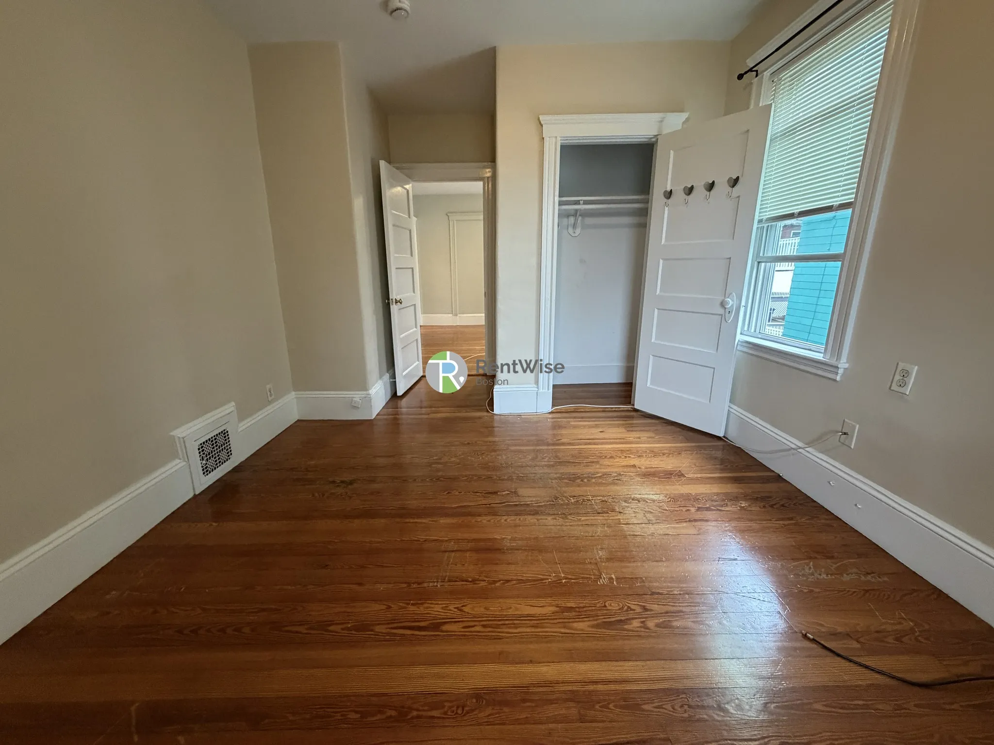 3 bed, 1 bath apartment for rent at 86 Conwell Ave Unit 2, West Somerville — photo 18 of 21