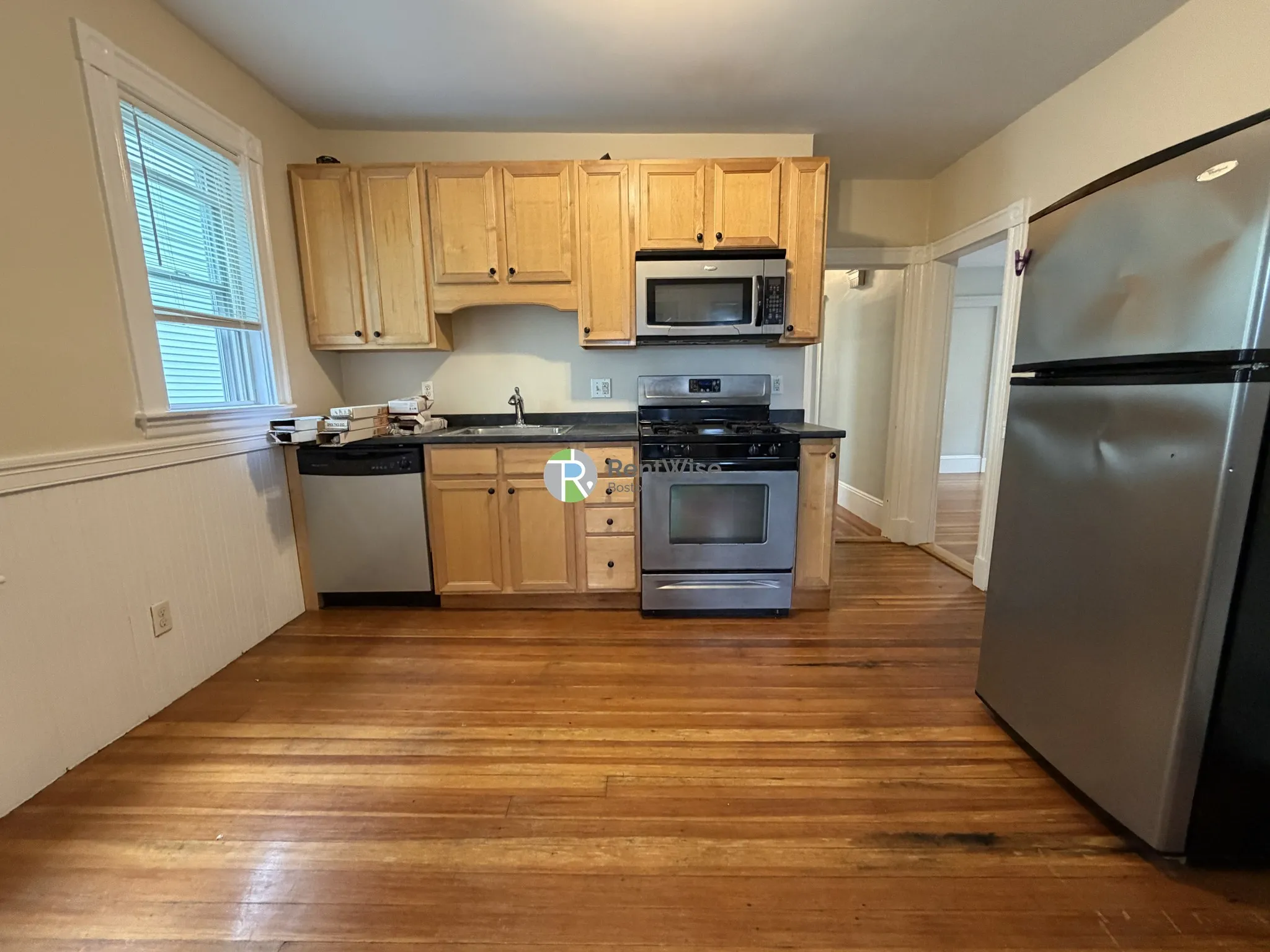 3 bed, 1 bath apartment for rent at 86 Conwell Ave Unit 2, West Somerville — photo 12 of 21