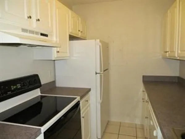 2 bed, 1 bath apartment for rent at 86 E Howard St Unit 104, Quincy — photo 6 of 31