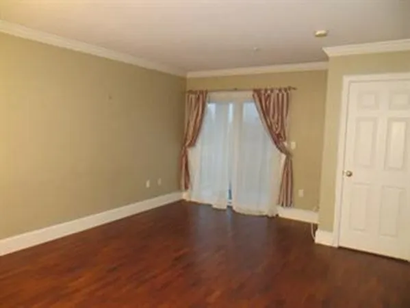 2 bed, 1 bath apartment for rent at 86 E Howard St Unit 104, Quincy — photo 4 of 31
