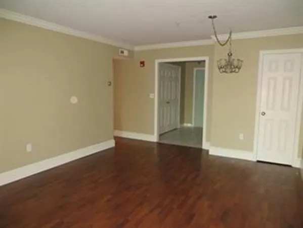 2 bed, 1 bath apartment for rent at 86 E Howard St Unit 104, Quincy — photo 3 of 31