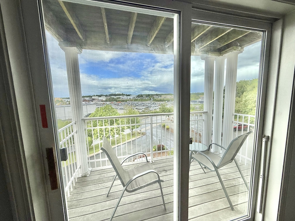 2 bed, 1 bath apartment for rent at 86 E Howard St Unit 201, Quincy — photo 19 of 22