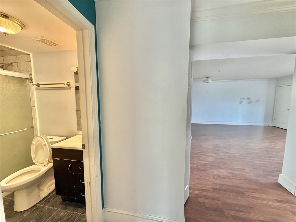 2 bed, 1 bath apartment for rent at 86 E Howard St Unit 201, Quincy — photo 11 of 22