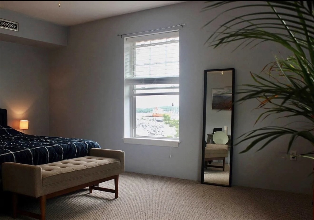 2 bed, 1 bath apartment for rent at 86 E Howard St Unit 201, Quincy — photo 5 of 22