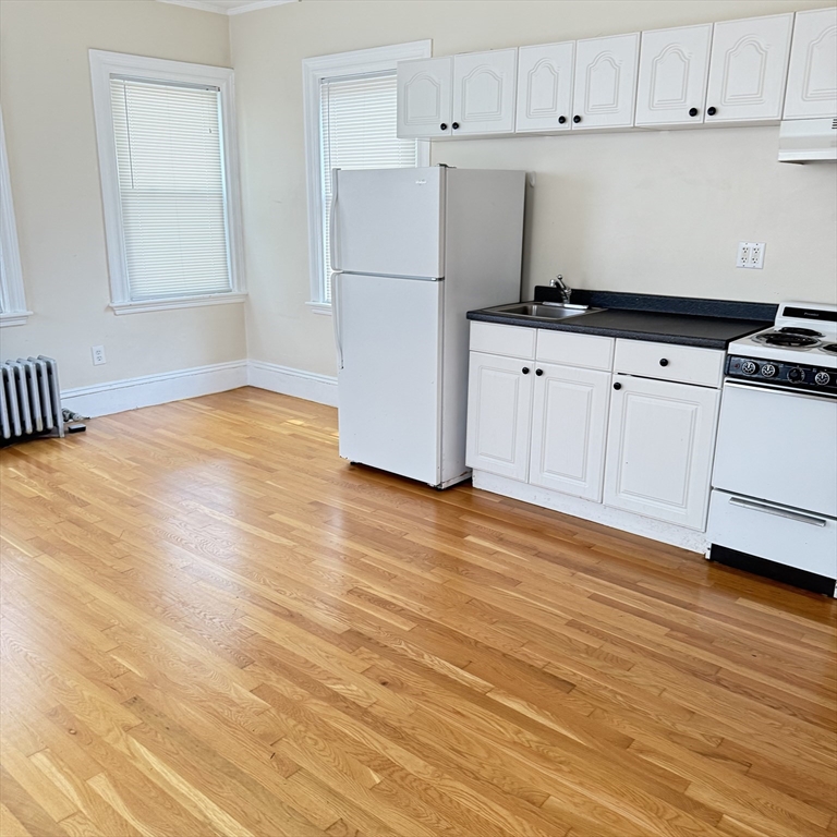 1 bed, 1 bath apartment for rent at 86 Ellery St Unit 5B, Mid-Cambridge — photo 2 of 6