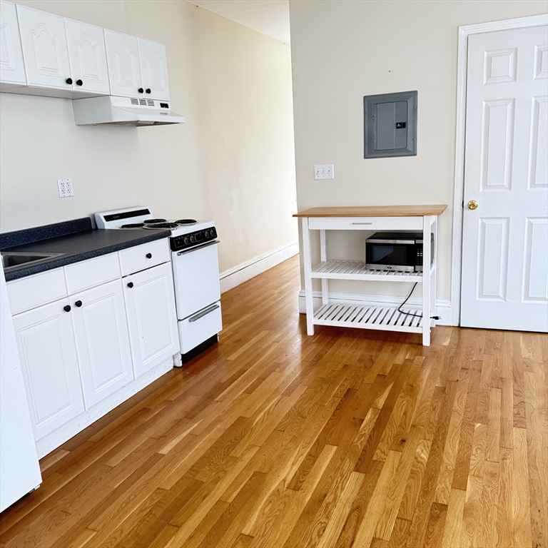 1 bed, 1 bath apartment for rent at 86 Ellery St Unit 5B, Mid-Cambridge — photo 5 of 6