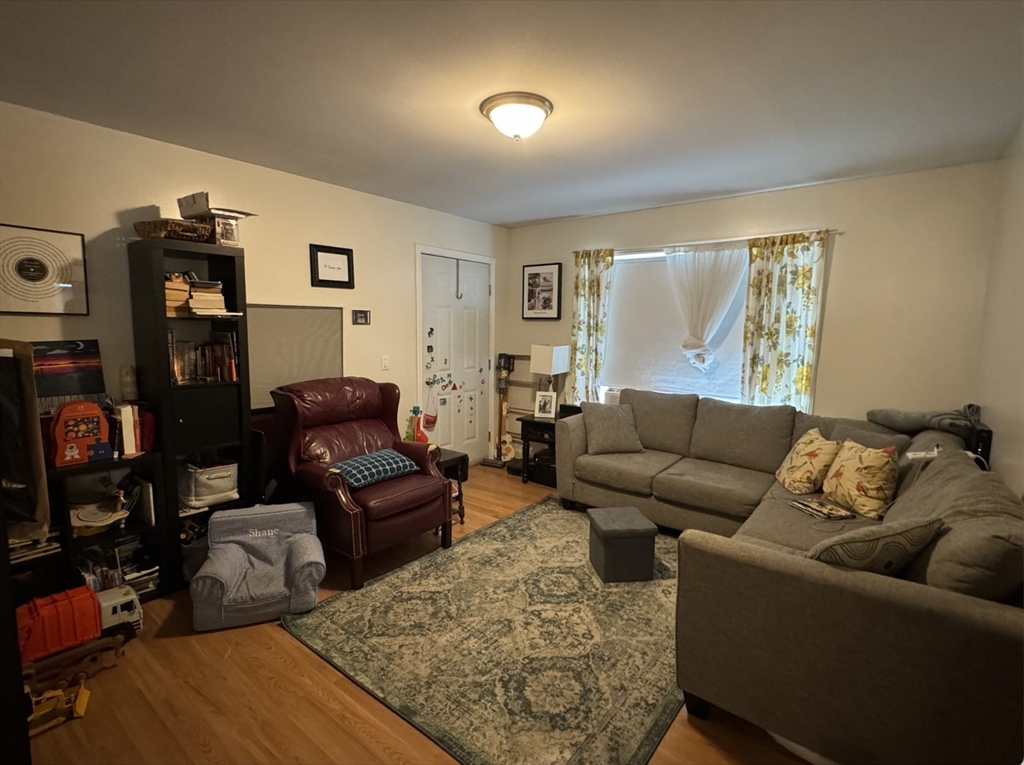 2 bed, 1 bath apartment for rent at 86 Endicott St Unit A, Peabody — photo 6 of 10
