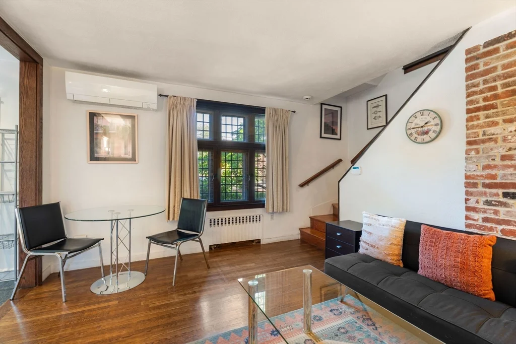 2 bed, 1 bath apartment for rent at 86 Garden St Unit 86, Neighborhood Nine — photo 7 of 17