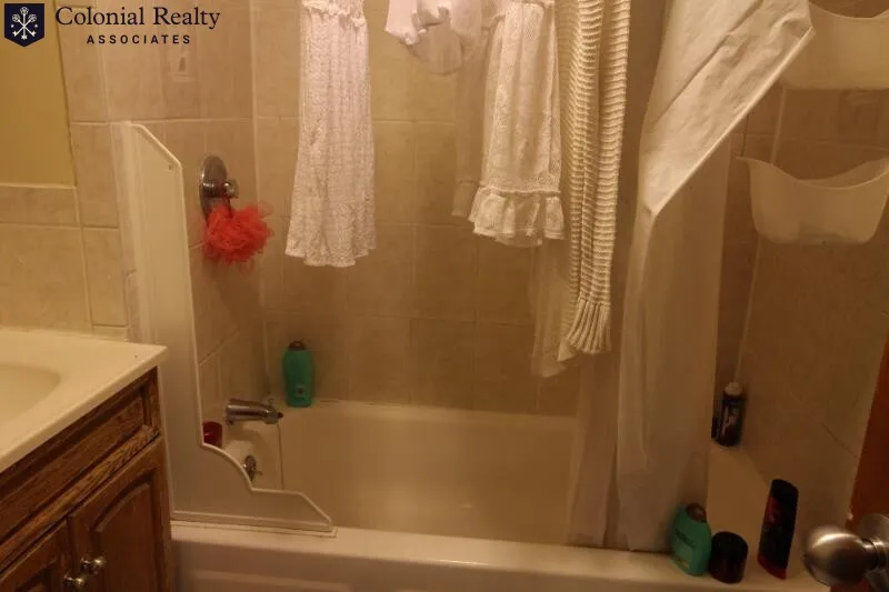 3 bed, 1 bath apartment for rent at 86 Hammond St Unit 3, Roxbury — photo 13 of 28