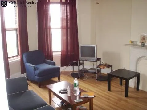 3 bed, 1 bath apartment for rent at 86 Hammond St Unit 3, Roxbury — photo 11 of 28