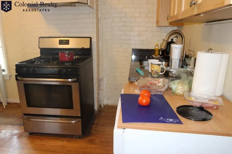3 bed, 1 bath apartment for rent at 86 Hammond St Unit 3, Roxbury — photo 22 of 28