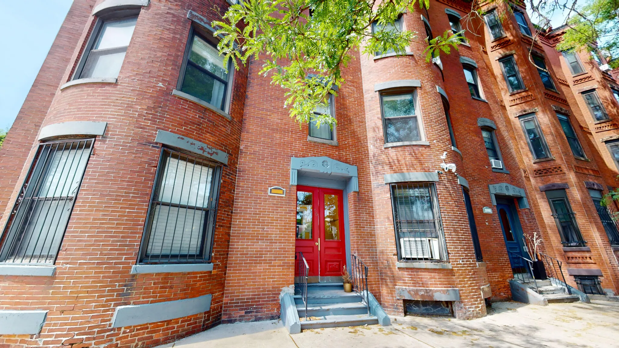 3 bed, 1 bath apartment for rent at 86 Hammond St Unit 4, Roxbury — photo 2 of 11