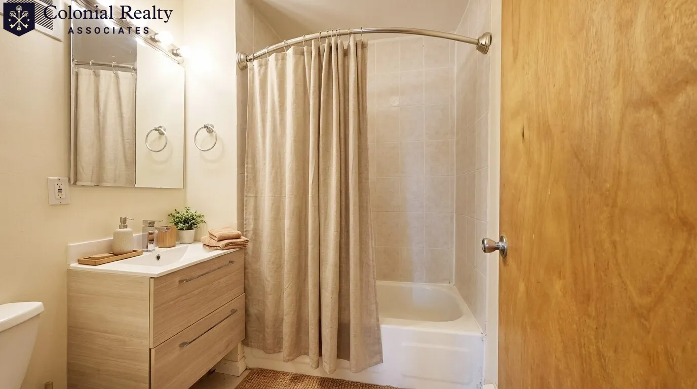 3 bed, 1 bath apartment for rent at 86 Hammond St Unit 6, Roxbury — photo 4 of 24