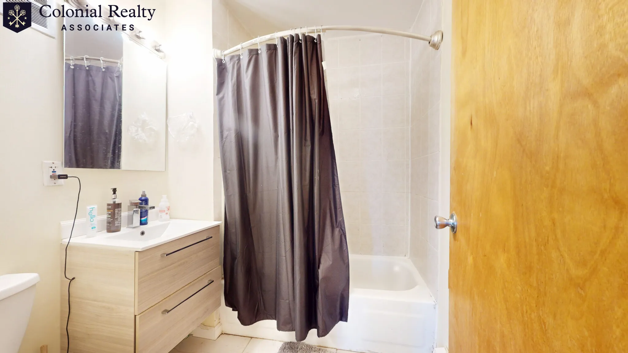3 bed, 1 bath apartment for rent at 86 Hammond St Unit 6, Roxbury — photo 16 of 24