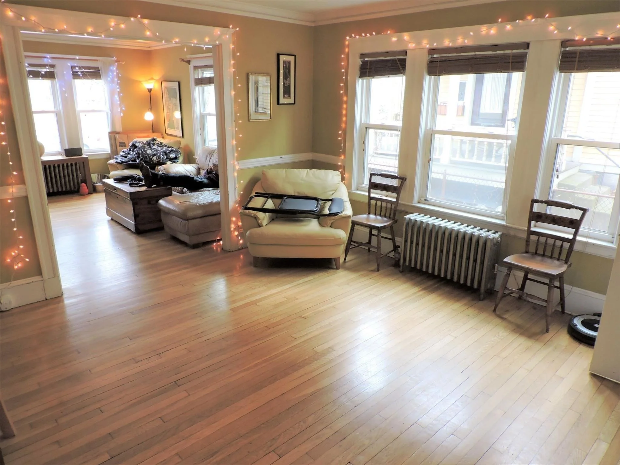 3 bed, 2 bath apartment for rent at 86 Henry St Unit 1, Cambridgeport — photo 4 of 16