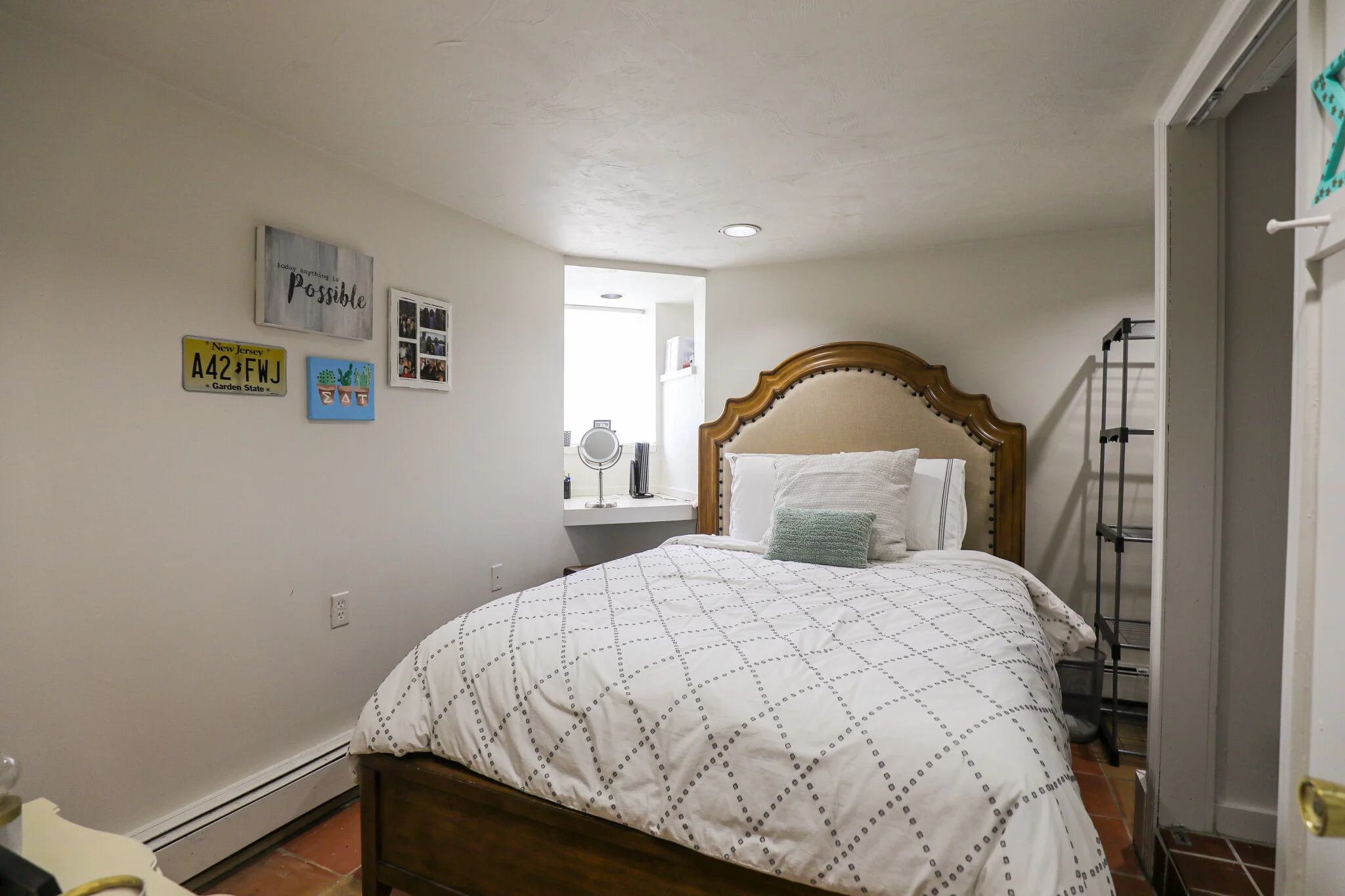 5 bed, 3 bath apartment for rent at 86 Linden St Unit 1, Brighton — photo 9 of 9