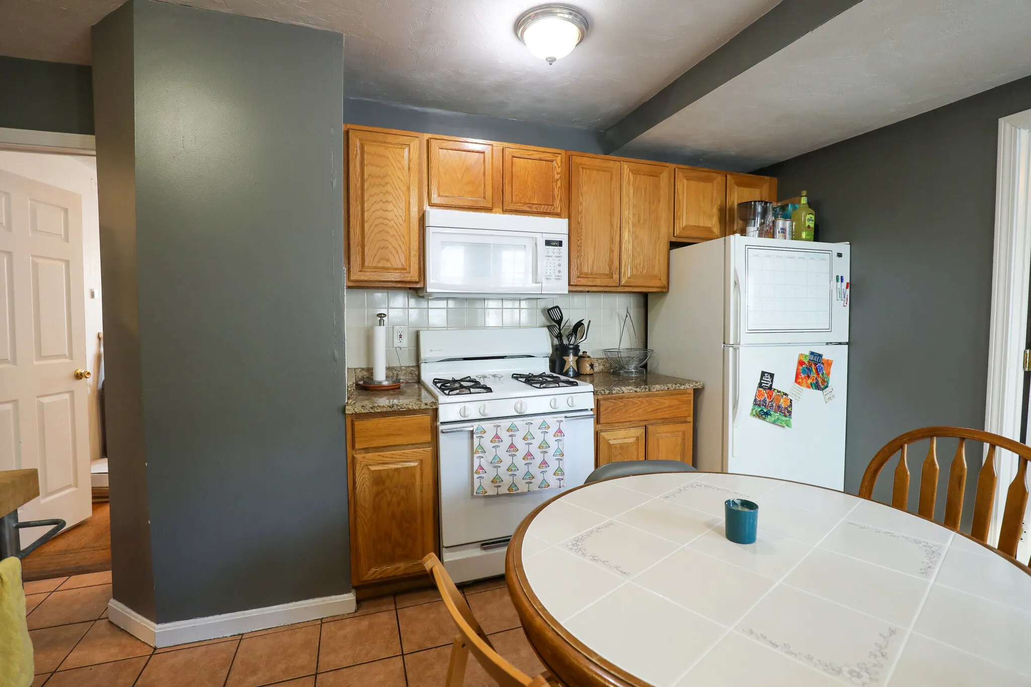5 bed, 3 bath apartment for rent at 86 Linden St Unit 1, Brighton — photo 1 of 9