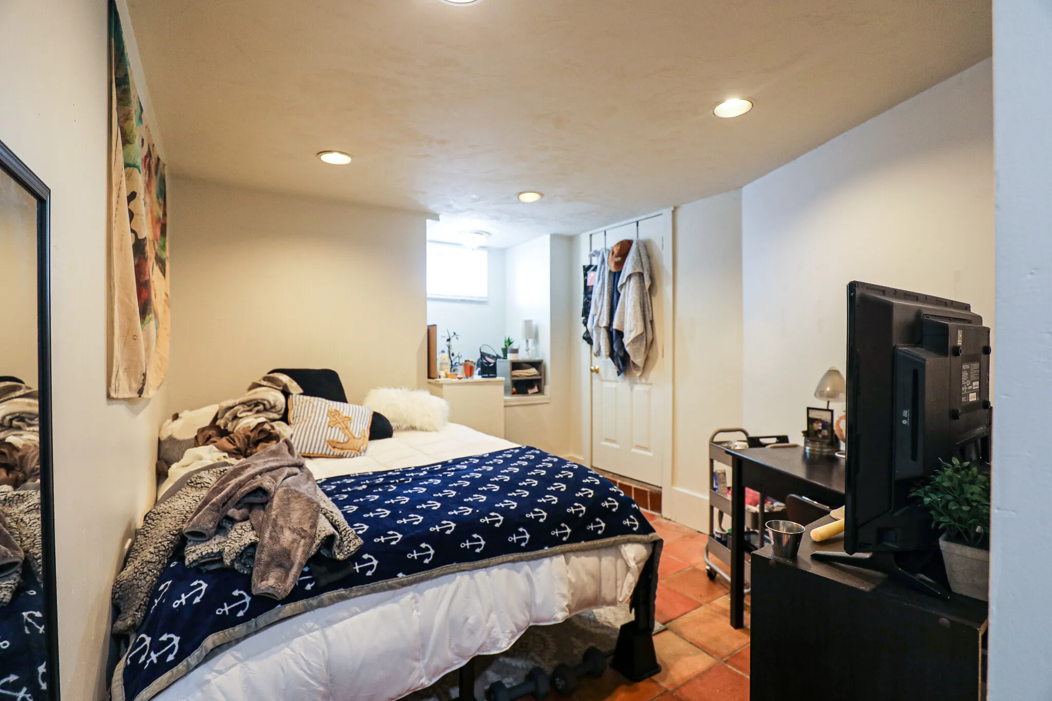 5 bed, 3 bath apartment for rent at 86 Linden St Unit 1, Brighton — photo 5 of 9