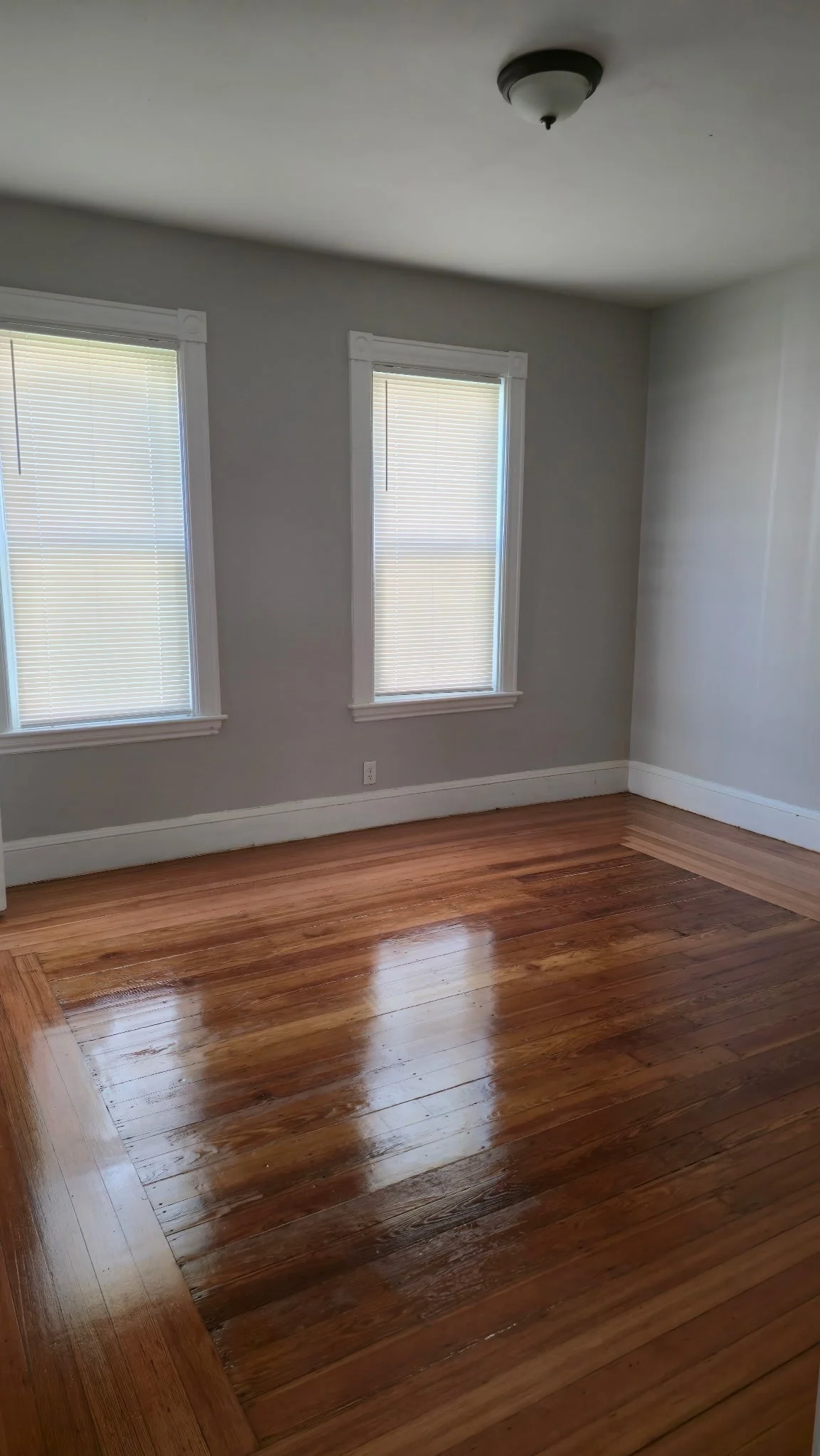 3 bed, 1 bath apartment for rent at 86 Lonsdale St Unit 1, Dorchester — photo 6 of 9
