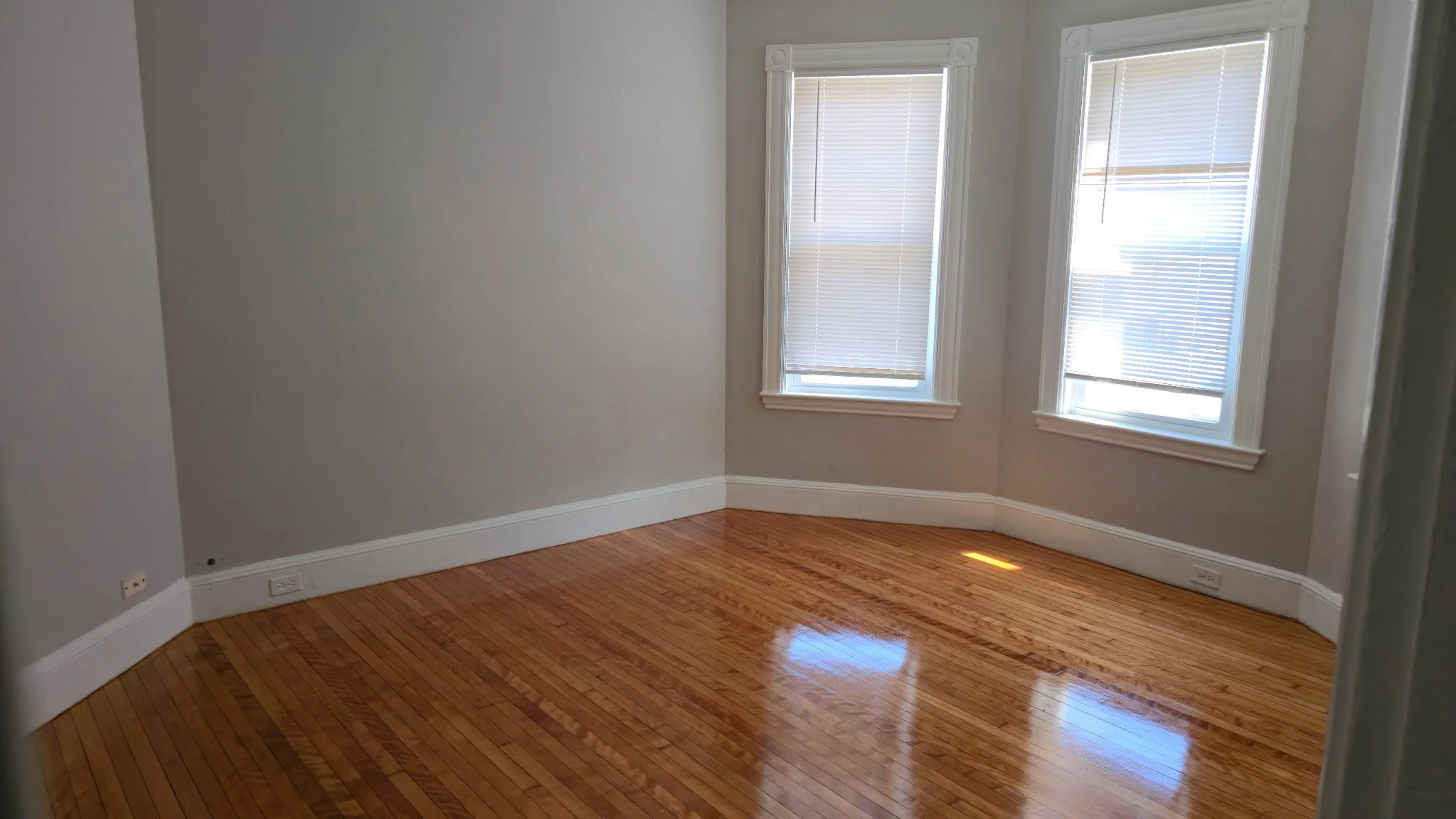 3 bed, 1 bath apartment for rent at 86 Lonsdale St Unit 1, Dorchester — photo 4 of 9