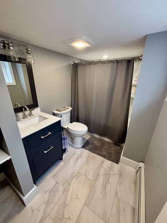 3 bed, 2 bath apartment for rent at 86 Manomet Ave Unit 86, Hull — photo 4 of 17