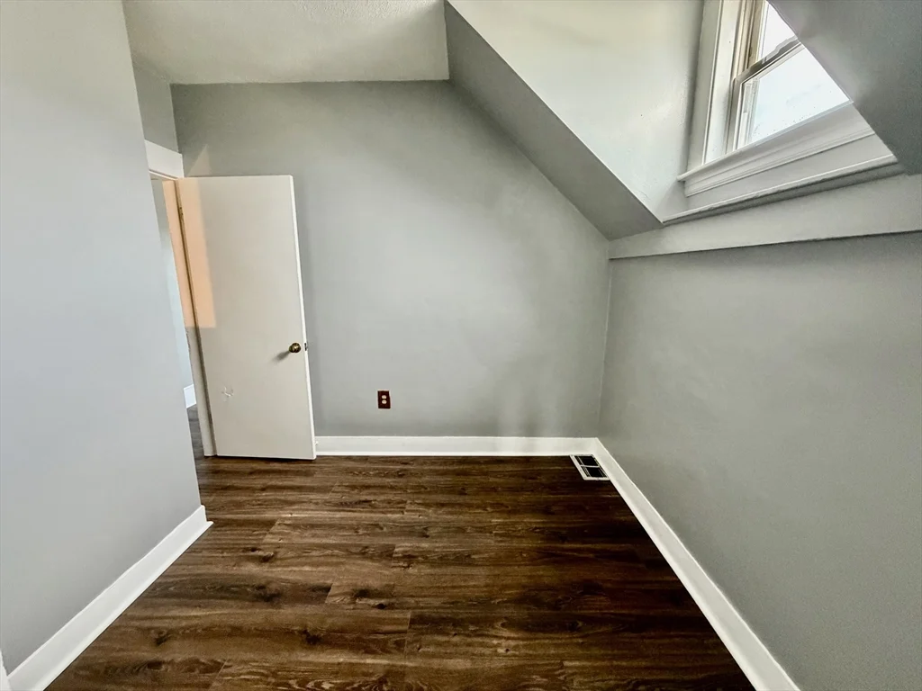 3 bed, 1 bath apartment for rent at 86 Maplewood Ave Unit 2, Gloucester — photo 20 of 21