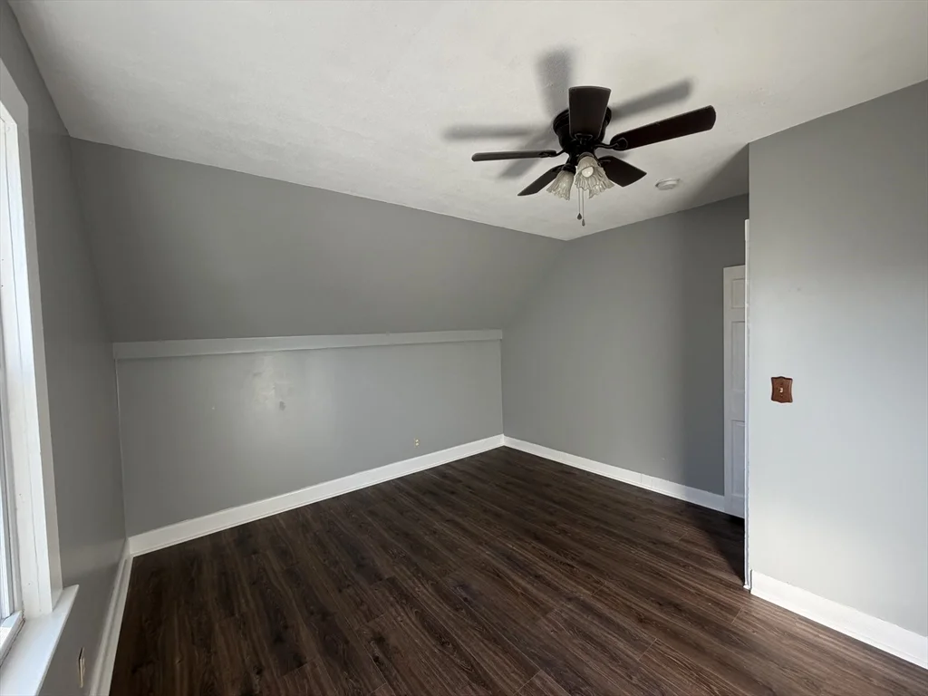 3 bed, 1 bath apartment for rent at 86 Maplewood Ave Unit 2, Gloucester — photo 18 of 21