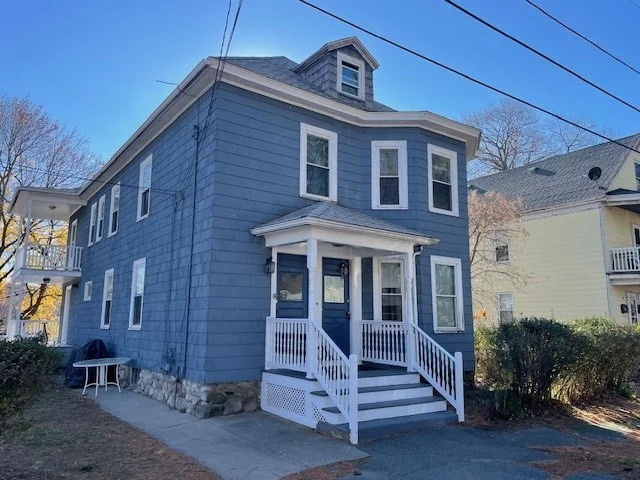3 bed, 1 bath apartment for rent at 86 Margin St Unit 2, Haverhill — photo 3 of 22