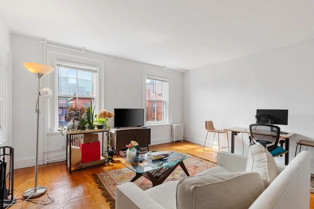 1 bed, 1 bath apartment for rent at 86 Marlborough St Unit 8, Back Bay — photo 4 of 13