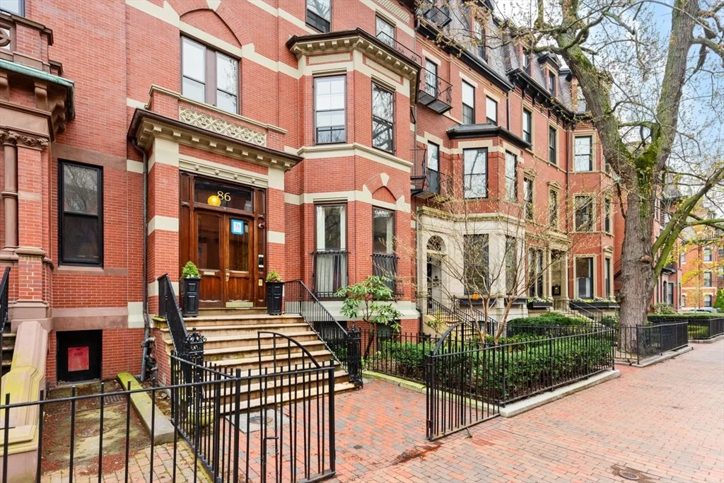 1 bed, 1 bath apartment for rent at 86 Marlborough St Unit 8, Back Bay — photo 13 of 13