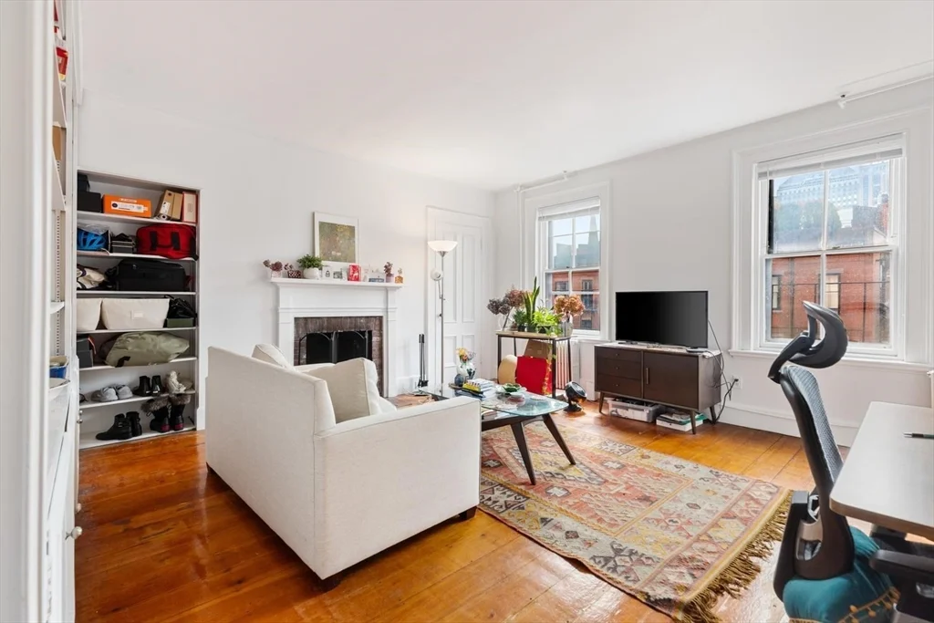 1 bed, 1 bath apartment for rent at 86 Marlborough St Unit 8, Back Bay — photo 3 of 13