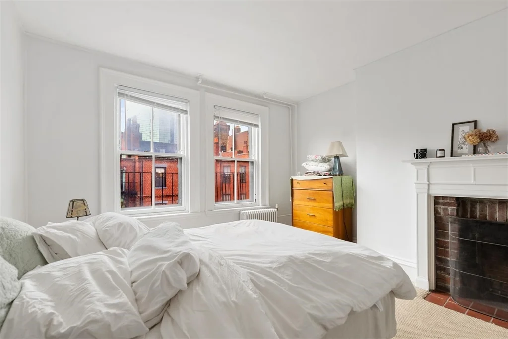 1 bed, 1 bath apartment for rent at 86 Marlborough St Unit 8, Back Bay — photo 7 of 13