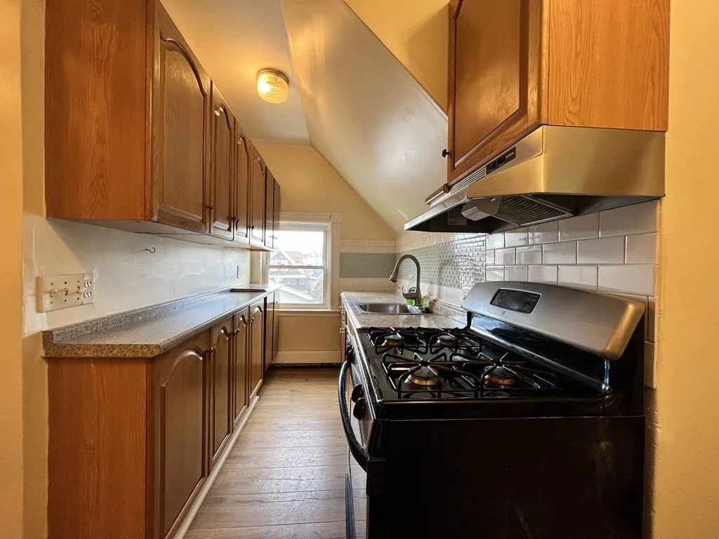 2 bed, 1 bath apartment for rent at 86 Mclellan St Unit 3, Boston — photo 2 of 15