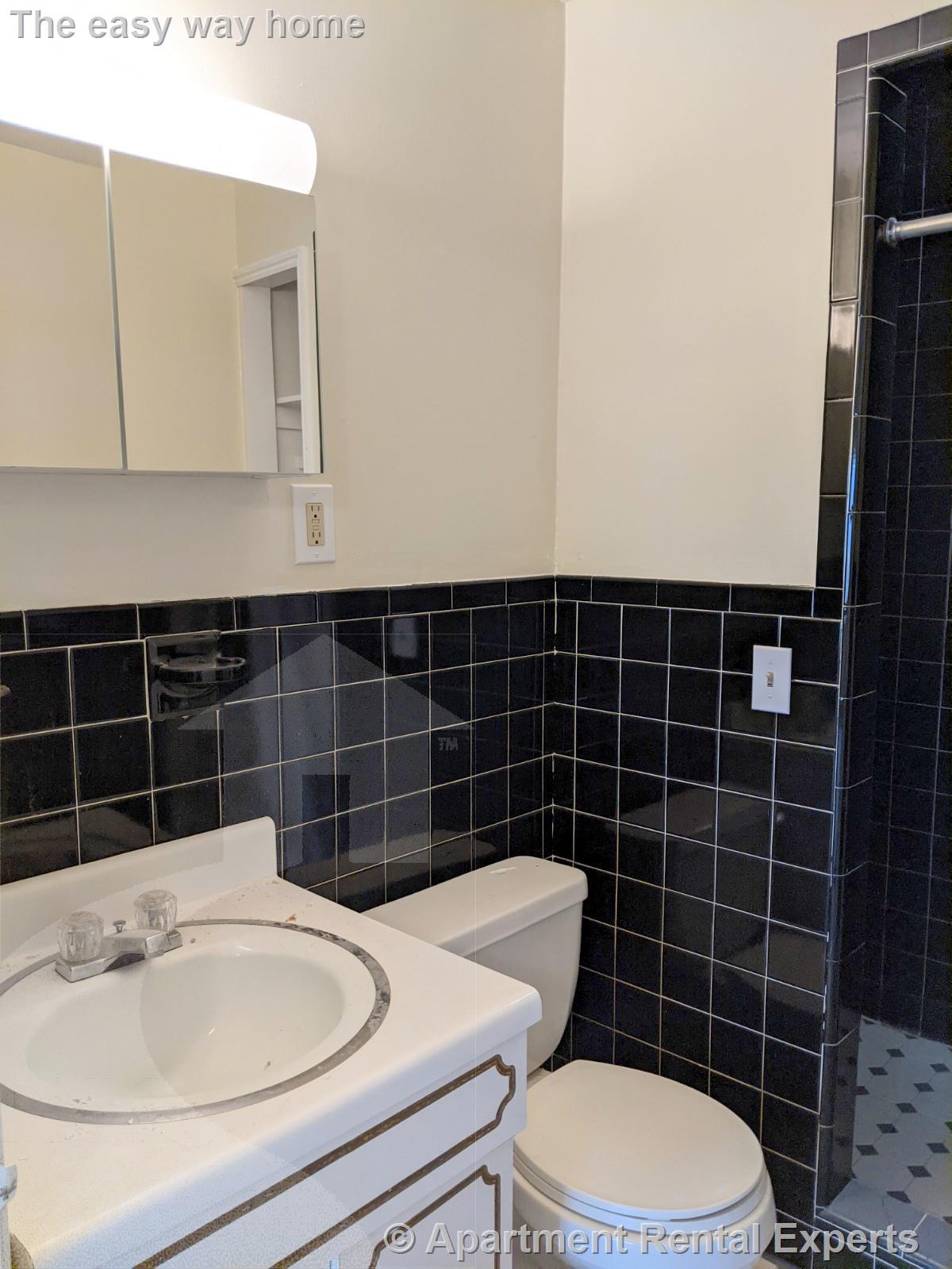 2 bed, 2 bath apartment for rent at 86 Newbury St Unit 1, Teele Square — photo 18 of 23