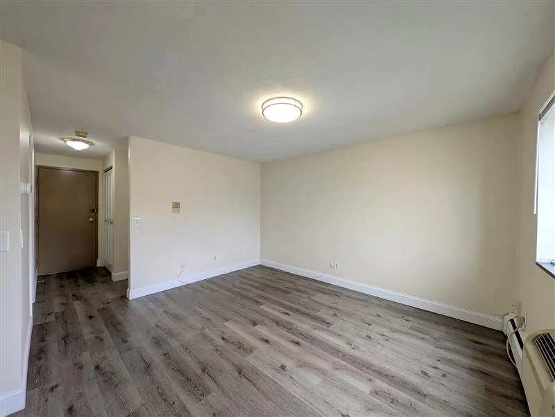 1 bed, 1 bath apartment for rent at 86 Newbury St Unit 6, Teele Square — photo 7 of 15