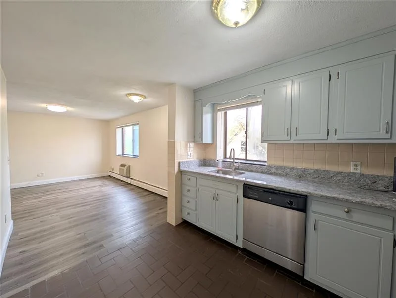 1 bed, 1 bath apartment for rent at 86 Newbury St Unit 6, Teele Square — photo 6 of 15