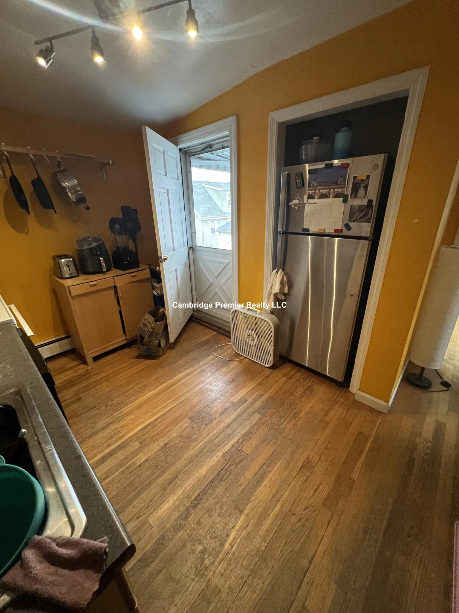 1 bed, 1 bath apartment for rent at 86 Newbury St Unit 7, Teele Square — photo 11 of 16