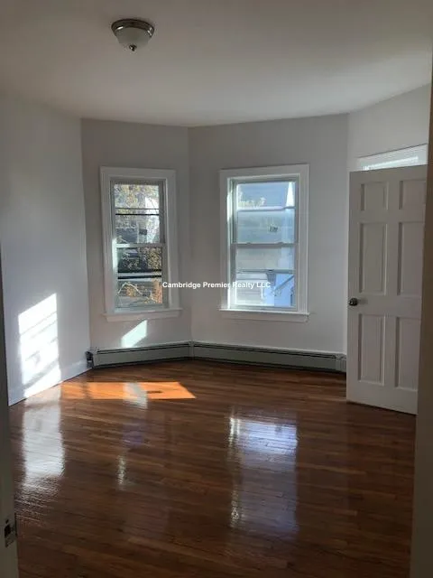 3 bed, 2 bath apartment for rent at 86 Norfolk St Unit 2, The Port — photo 24 of 32