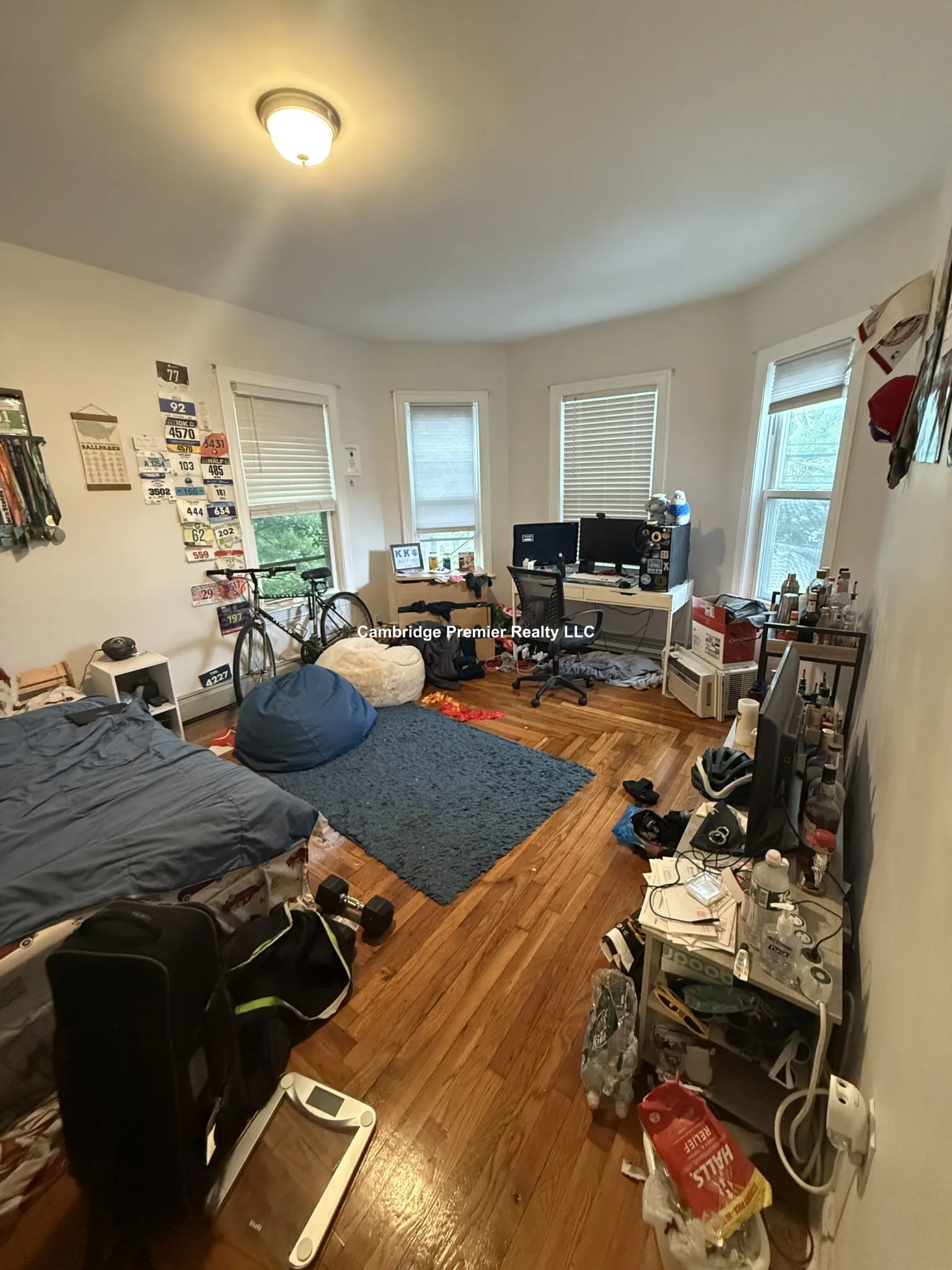 3 bed, 2 bath apartment for rent at 86 Norfolk St Unit 2, The Port