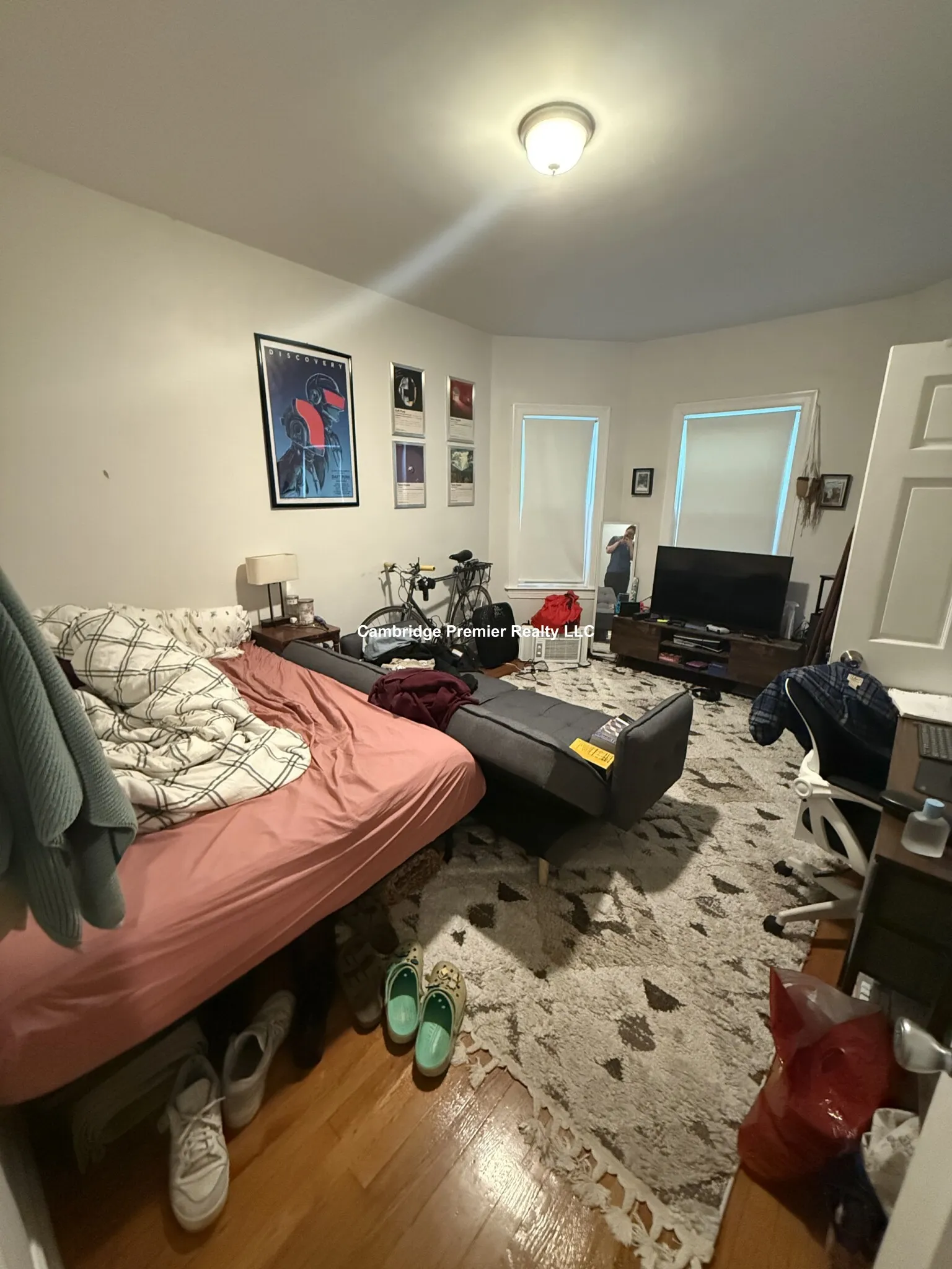 3 bed, 2 bath apartment for rent at 86 Norfolk St Unit 2, The Port — photo 8 of 32